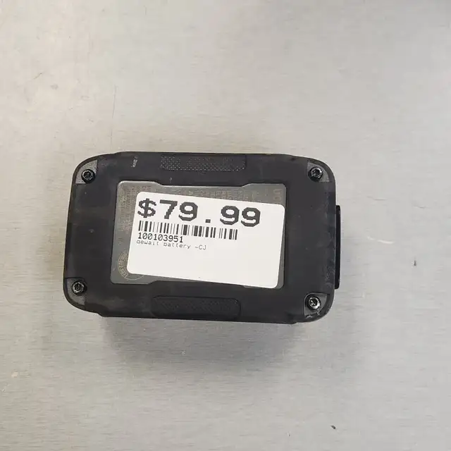 DEWALT 20V MAX 1.7Ah Powerstack Battery - Photo 3