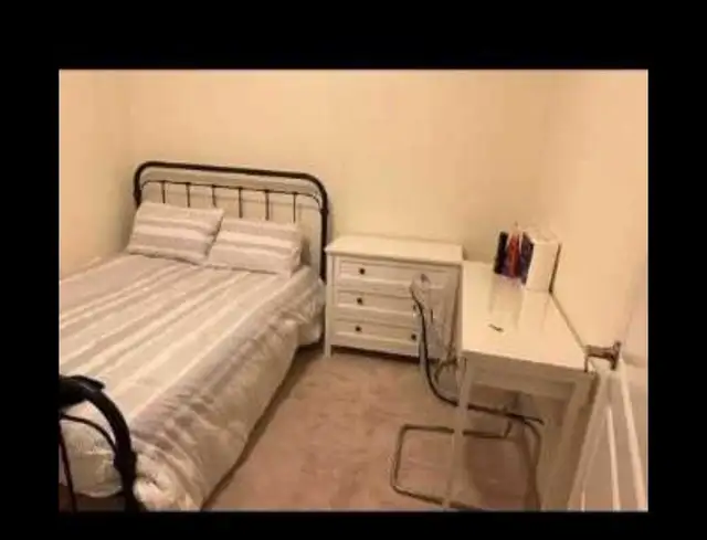 LARGE FURNISHED ROOM DOWNSVIEW YORK UNIV ALL INCLUSIVE $925 - Photo 4