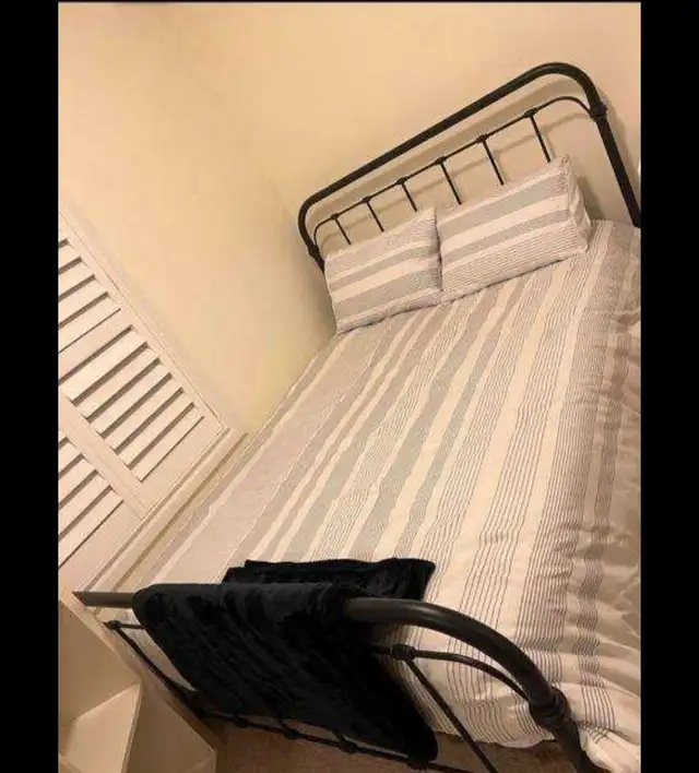 LARGE FURNISHED ROOM DOWNSVIEW YORK UNIV ALL INCLUSIVE $925 - Photo 5