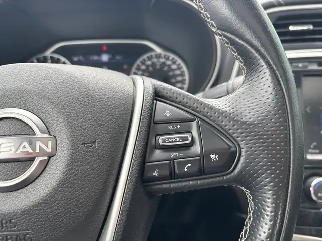 2023 Nissan Maxima SL Sedan • Accident Free CarFax • Pano Roof • - Photo 16