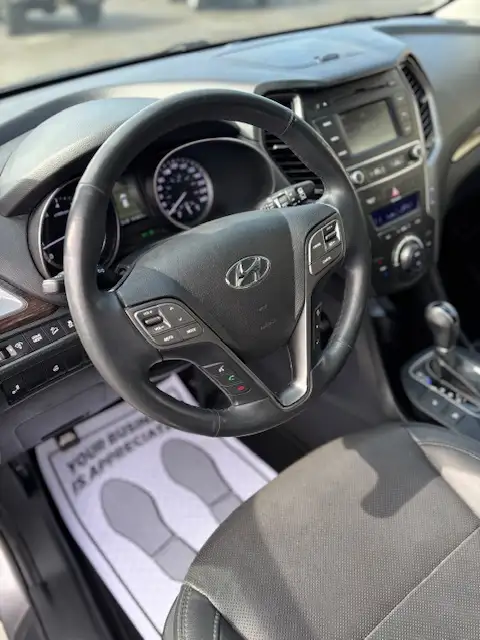 2017 HYUNDAI SANTA FE  SPORT  ALL WHEEL DRIVE  LOADED - Photo 19