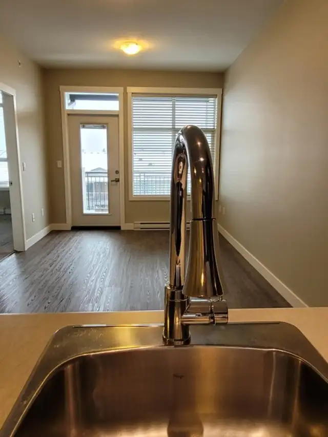 $1385 / 1 Bedroom / 1 Bathroom Plus Den - April 1st - Photo 2