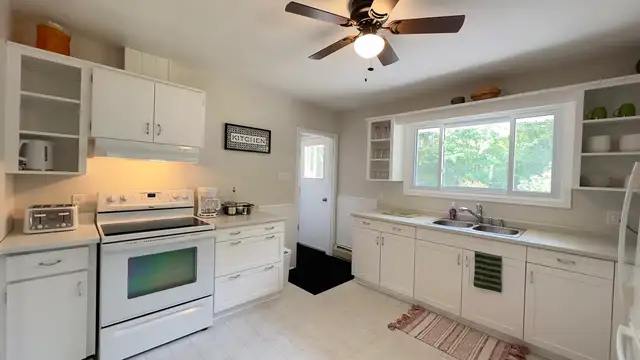 Room Rental - Kincardine OR Port Elgin - Photo 2