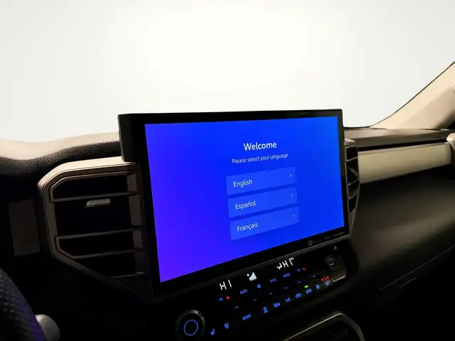 Toyota Tundra 2023Limited CrewMax 4WD Long Bed Hybrid - Photo 9