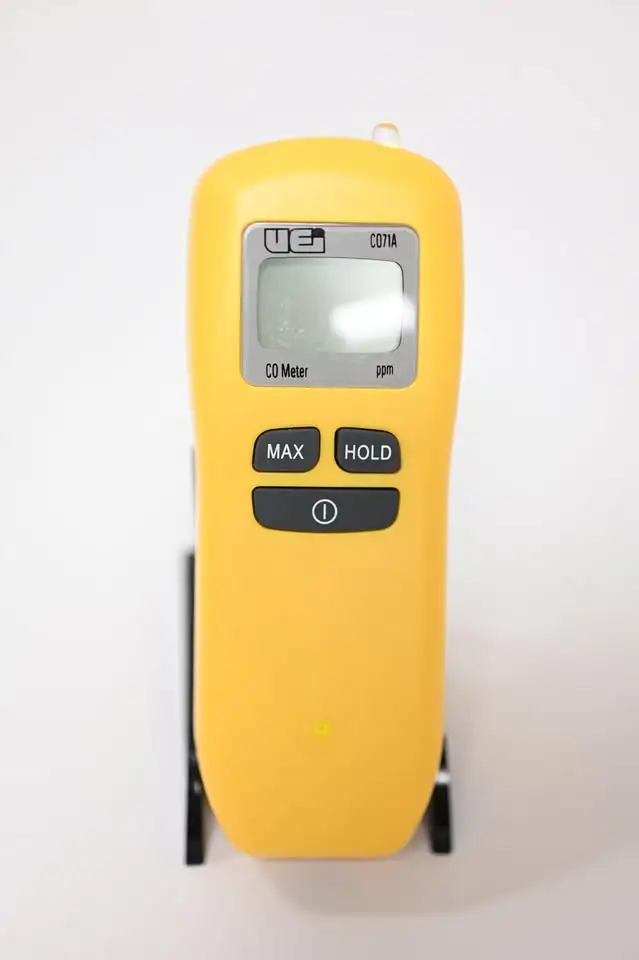 UEi Test Instruments CO71A Carbon Monoxide Detector Instructions