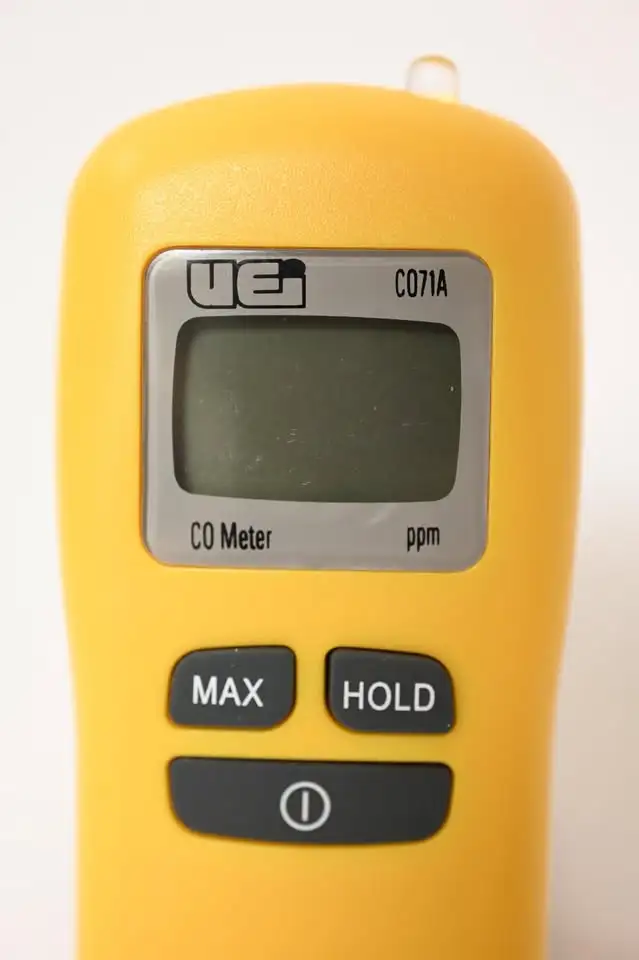 UEi Test Instruments CO71A Carbon Monoxide Detector Instructions - Photo 2