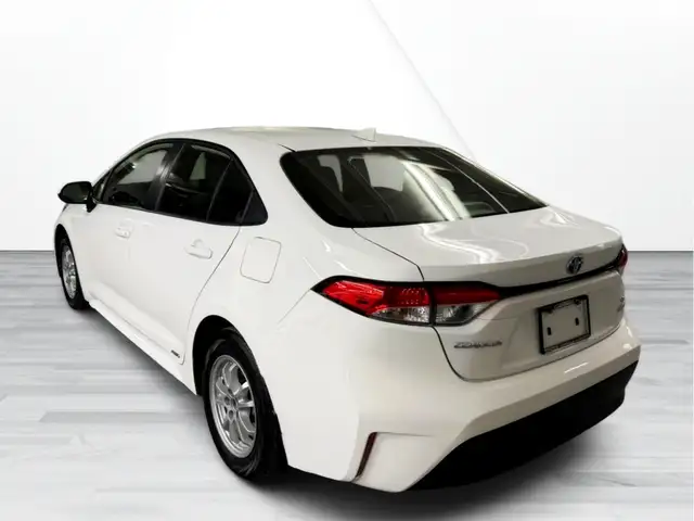 Toyota Corolla 2023Hybrid LE - Photo 4