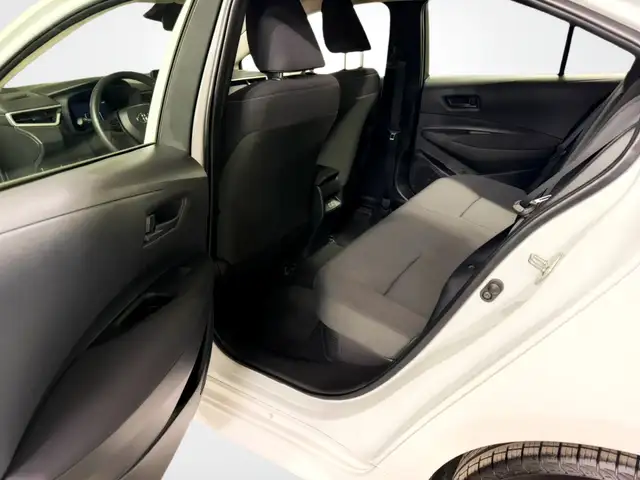 Toyota Corolla 2023Hybrid LE - Photo 6