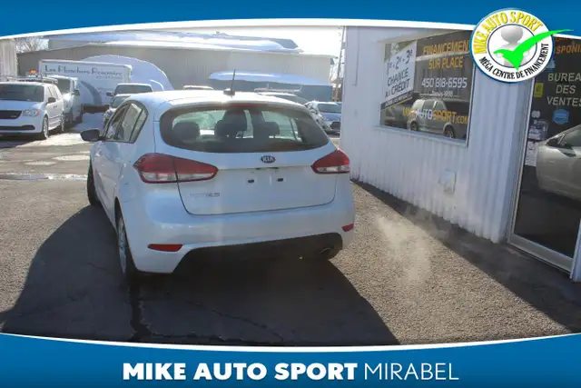 2017 KIA 5 portes Forte Voiture à hayon, 5 portes, boîte automat - Photo 3