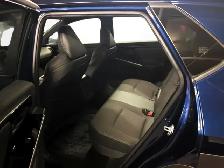 Toyota BZ4X 2023XLE AWD - Photo 6