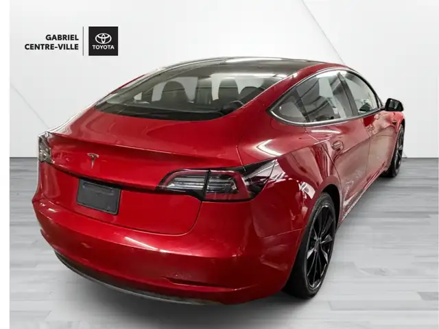 Tesla Model 3 2022 - Photo 3
