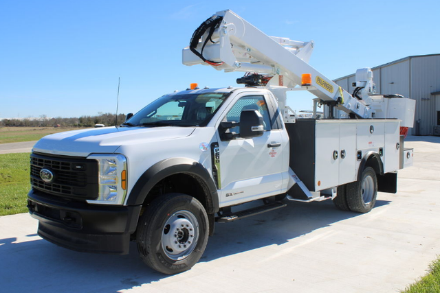 2024 Ford F600 PALFINGER ETC-MH-40-IH Bucket Truck - Photo 2