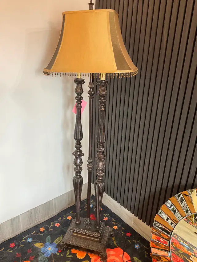 CHANDELIERS / LAMPS - Photo 5