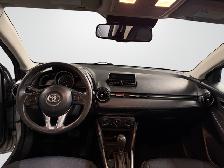 Toyota Yaris 20174D Sedan - Photo 5