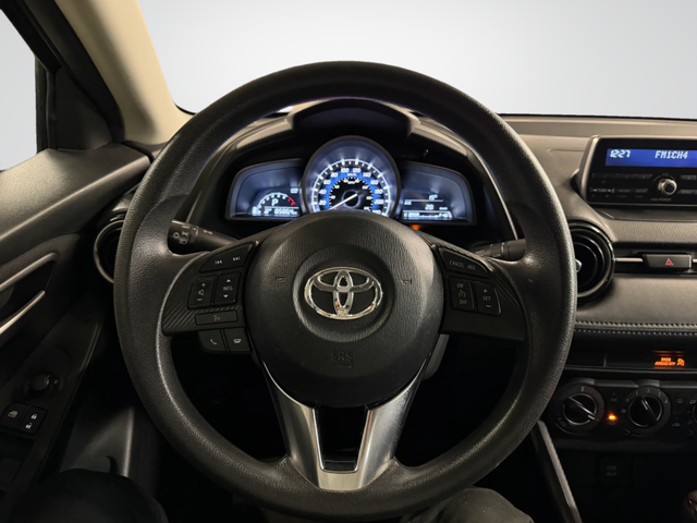 Toyota Yaris 20174D Sedan - Photo 7