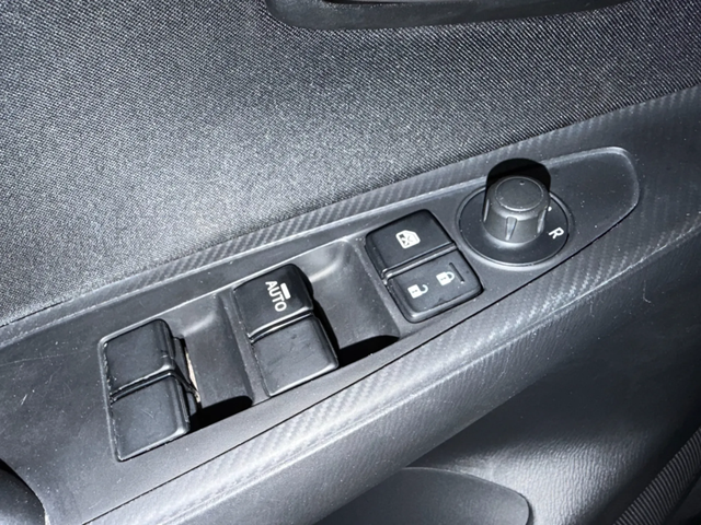 Toyota Yaris 20174D Sedan - Photo 10