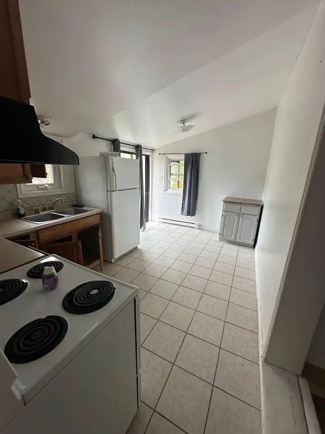 Residential Unit available for rent in Brampton, ON - Photo 4