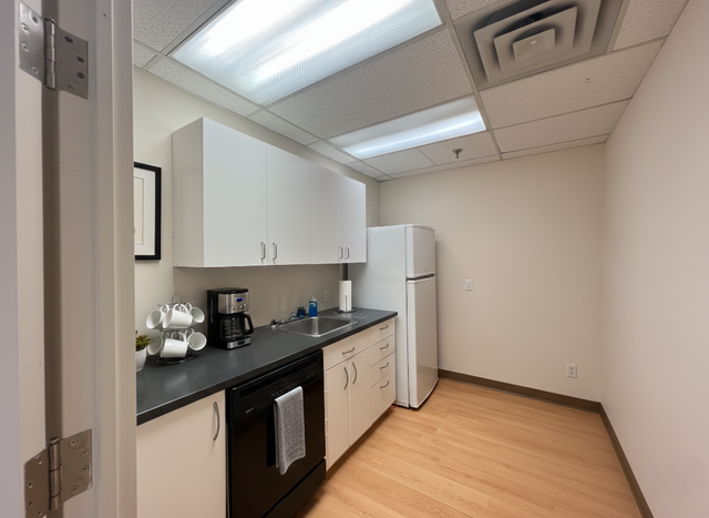 Bureaux À Louer - Brossard - Photo 3