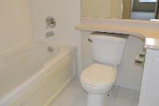 super clean safe quiet two bedroom Maple Ridge - Photo 8