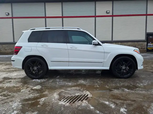 2013 Mercedes-Benz GLK 350 4 MATIC / V6 / SUNROOF / LEATHER    3 - Photo 8