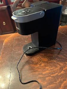 ONE GOOD WORKING KURUIG COFFEE MACHINEAS PICTURED - Photo 3