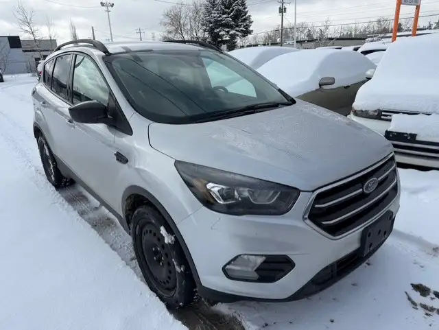 2018 Ford Escape SE / 2 Set of tires and Rims / Low KM 142K - Photo 3