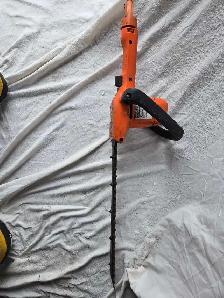 Black & Decker Hedge Trimmer