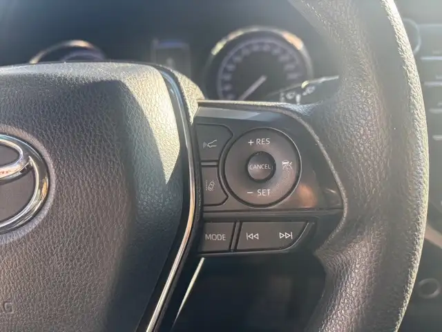 2019 Toyota Camry LE HYBRID BACKUP CAMERA LANE ASSIST HEATED SEA - Photo 18