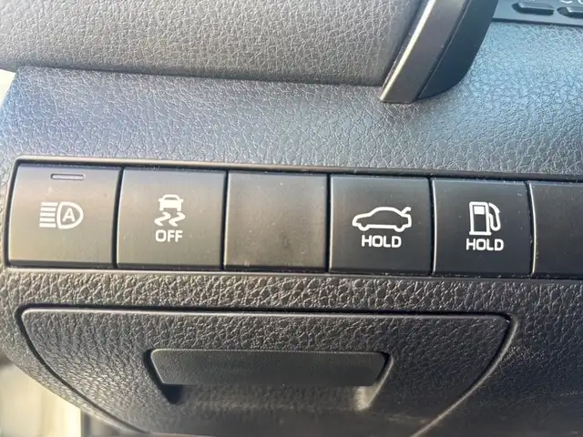 2019 Toyota Camry LE HYBRID BACKUP CAMERA LANE ASSIST HEATED SEA - Photo 21