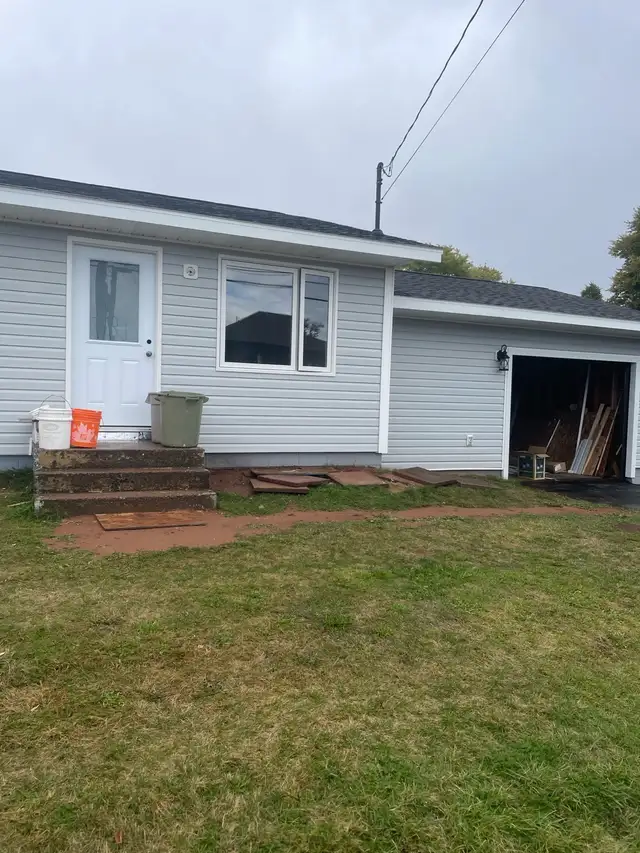 Hiring Roofers and labourers - Photo 4