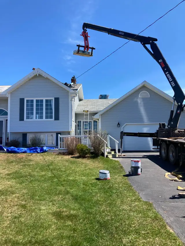 Hiring Roofers and labourers - Photo 6