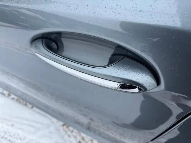 2018 BMW 5 Series| Low Mileage | All Wheel Drive | - Photo 9