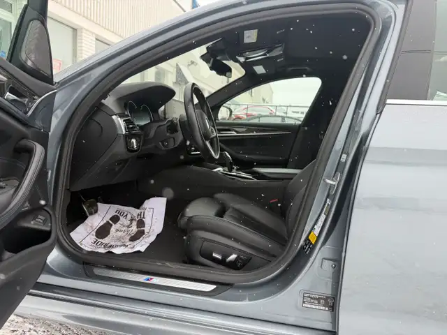 2018 BMW 5 Series| Low Mileage | All Wheel Drive | - Photo 13