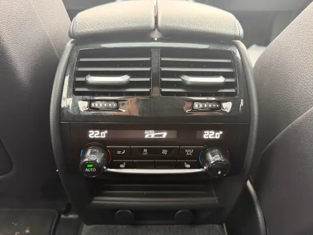 2018 BMW 5 Series| Low Mileage | All Wheel Drive | - Photo 19