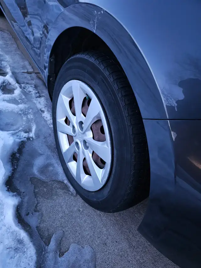 Reliable low mileage Manual car - Photo 5