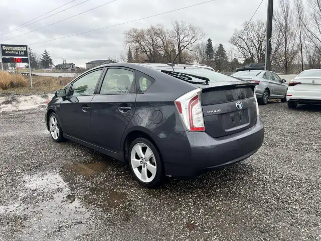 2012 Toyota Prius - Photo 5