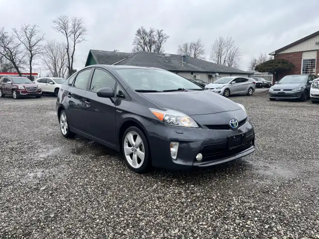 2012 Toyota Prius - Photo 8