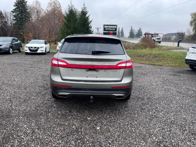 2017 Lincoln MKX AWD 4DR RESERVE - Photo 6