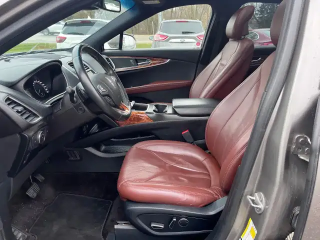 2017 Lincoln MKX AWD 4DR RESERVE - Photo 12