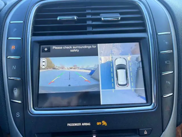 2017 Lincoln MKX AWD 4DR RESERVE - Photo 13