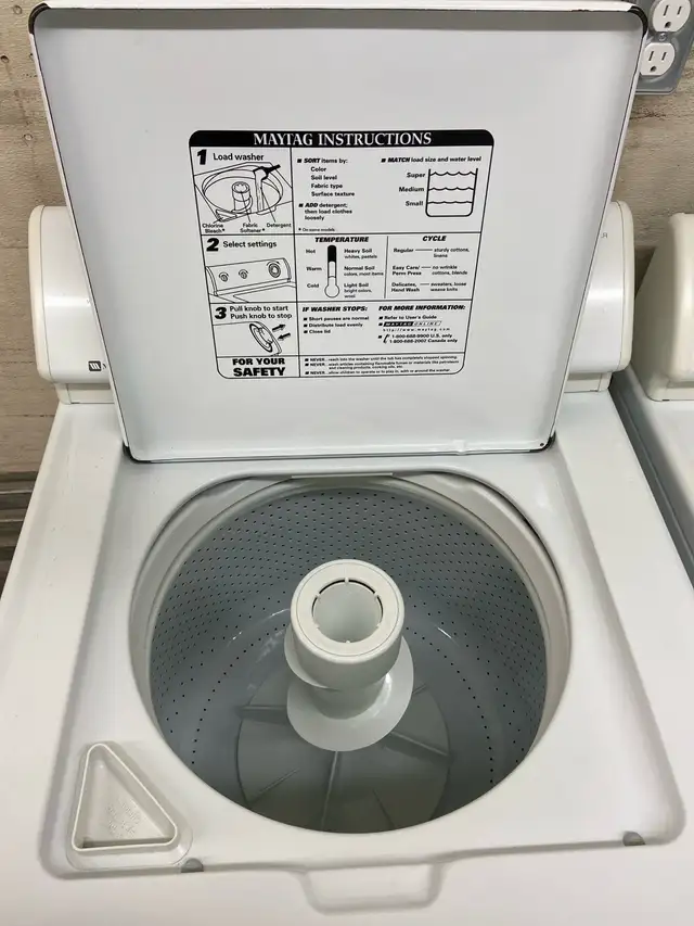 Maytag Washer & Dryer - Photo 4
