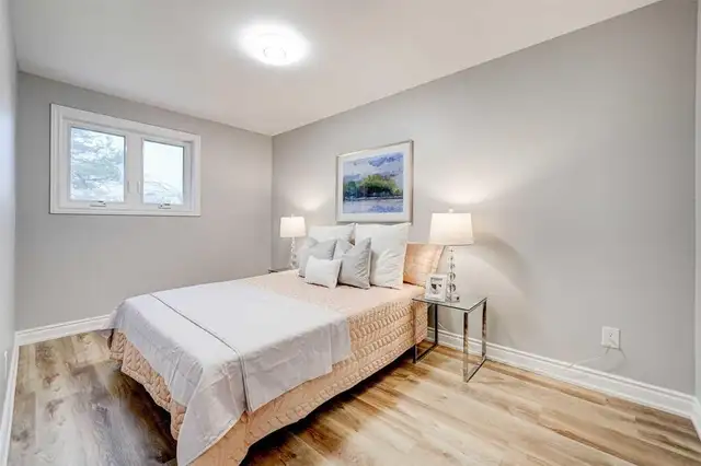 Main flr 3bdrm 2br-midland/sheppard - Photo 6