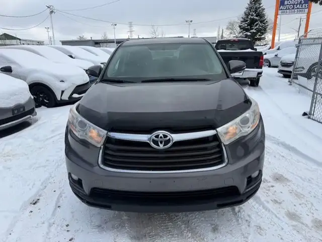 2014 Toyota Highlander LE / AWD 4dr LE / 2 Set of tires & Rims /