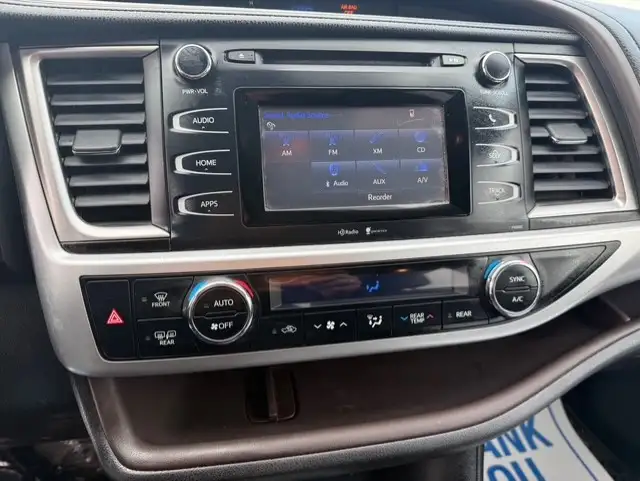 2014 Toyota Highlander LE / AWD 4dr LE / 2 Set of tires & Rims / - Photo 11