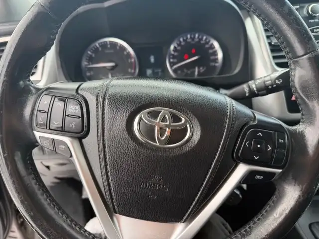 2014 Toyota Highlander LE / AWD 4dr LE / 2 Set of tires & Rims / - Photo 13