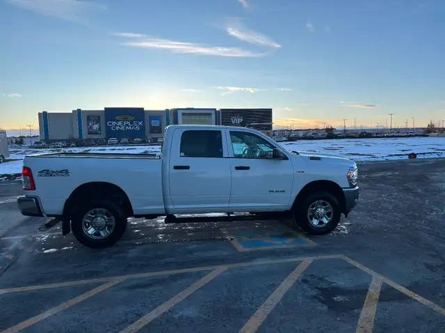 2019 dodge RAM 2500 6.4L - Photo 9