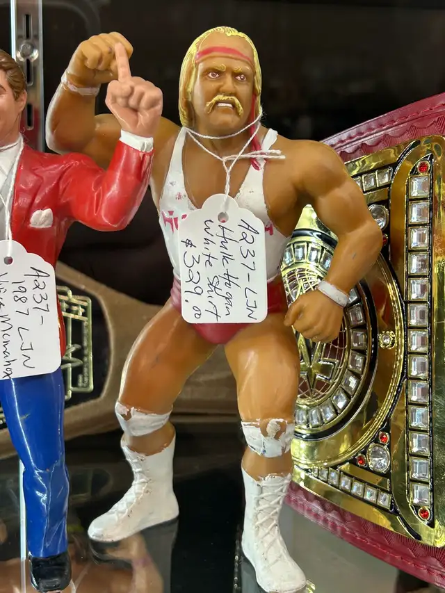 Hulk Hogan LJN White Shirt 1989 WWF WWE Rare Showcase 354