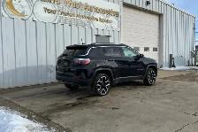 2017 Jeep Compass Limited 4WD - Photo 5