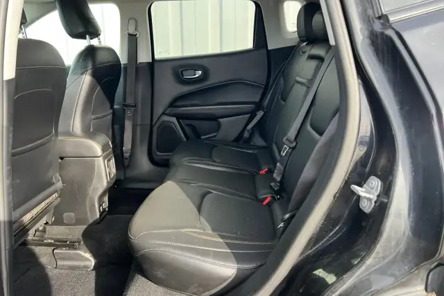 2017 Jeep Compass Limited 4WD - Photo 13
