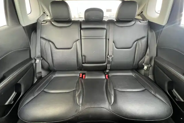 2017 Jeep Compass Limited 4WD - Photo 16
